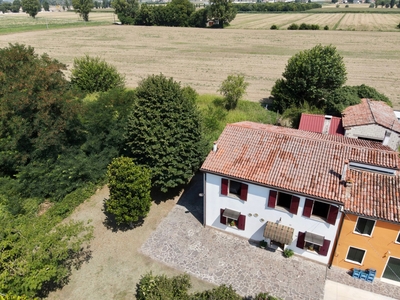 Casa indipendente con giardino a Montagnana