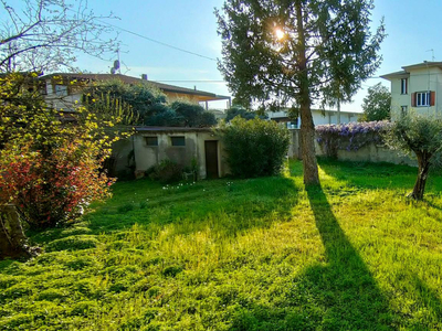 Casa indipendente con terrazzo a Palazzolo sull'Oglio