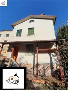 Casa indipendente in vendita a Valdagno Periferia