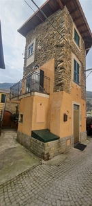 Casa semi indipendente in vendita a Ortovero Savona