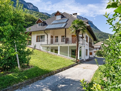 Appartamento 'Annenhof Schwalbenglück' con vista sulle montagne, terrazza in comune e Wi-Fi