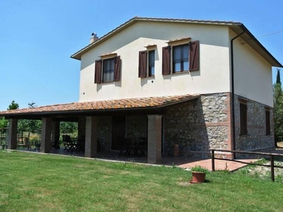 Piccolo appartamento in collina nel cuore della Maremma Toscana, a circa 1 km dal paese di Magliano