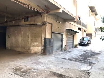 Garage / Posto auto in zona Via Palermo - Nesima a Catania