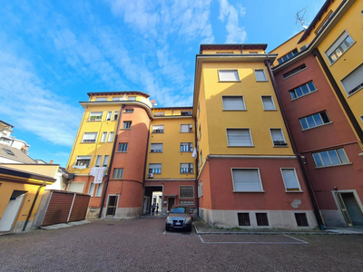 Vendita Appartamento Seregno - Via Raffaello Sanzio