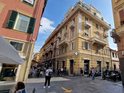 Appartamento a Sestri Ponente, Genova