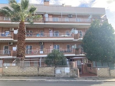 Appartamento in vendita a Roma, VIA DEI SAMPIERI - Roma, RM