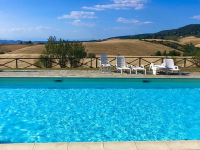 Casa a Gambassi Terme con giardino, barbecue e piscina