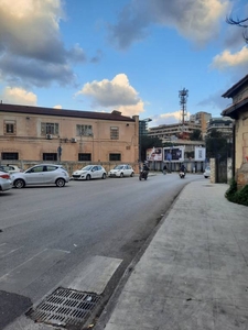 Magazzino in affitto a Palermo
