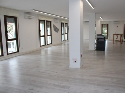 Ufficio / Studio in affitto a Noale - Zona: Noale - Centro