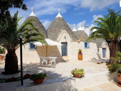 Trullo due Palme in the heart of itria valley