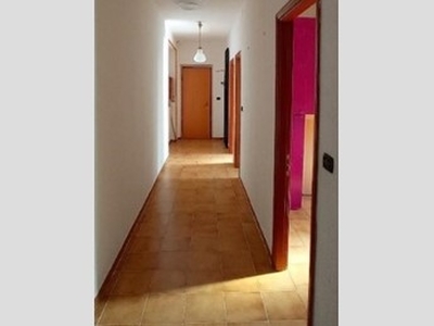 Appartamento in Vendita a Alessandria, 59'591€, 117 m²