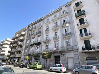 Appartamento in vendita a Taranto, via Oberdan, 91 - Taranto, TA
