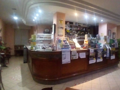 Bar in in vendita da privato a Como via Venturino, 18