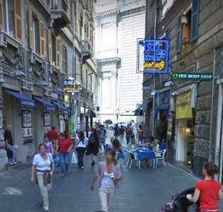 Bar in vendita a Genova via San Vincenzo