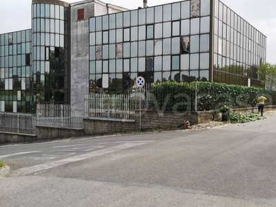 Capannone Industriale in in vendita da privato a Valmontone via Aldo Moro, 4