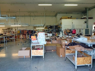Capannone Industriale in vendita a Corridonia via Enrico Mattei