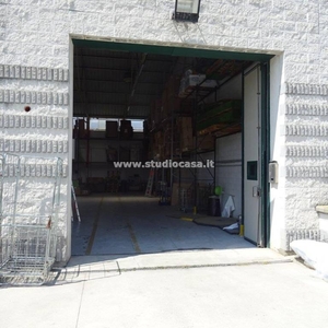 Capannone Industriale in vendita a Cremona via San Felice 1/f