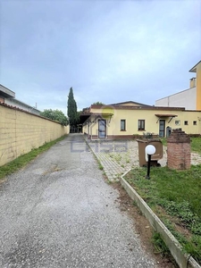 Capannone Industriale in vendita a Cremona via Sesto