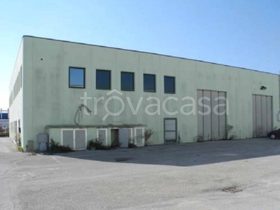 Capannone Industriale in vendita a Porto Recanati via dell'industria, 5