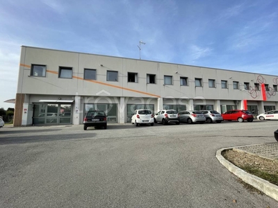 Capannone Industriale in vendita a Udine