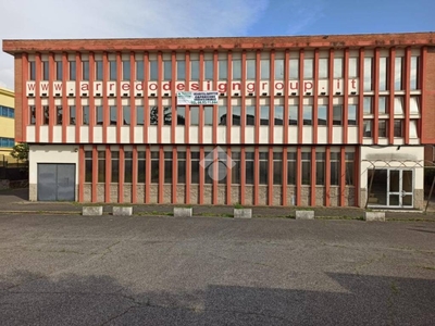 Capannone Industriale in vendita ad Ariccia via Cancelliera, 2