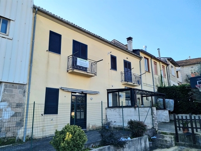 Casa semi indipendente in vendita a Aiello Del Sabato Avellino