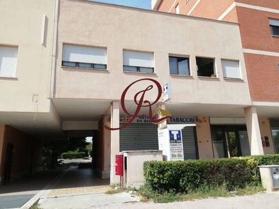 Centro Estetico/Solarium/Benessere in vendita a Roma viale Indro Montanelli, 110