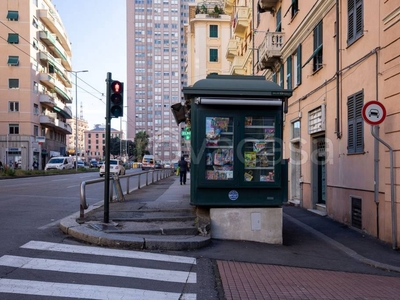 Edicola in vendita a Genova via Antonio Cantore, 82B