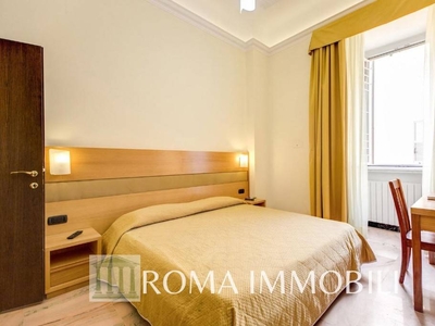 Hotel in vendita a Roma via Principe Eugenio, 47