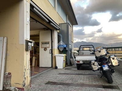 Laboratorio in vendita a Santa Margherita Ligure via Privata Montecarlo