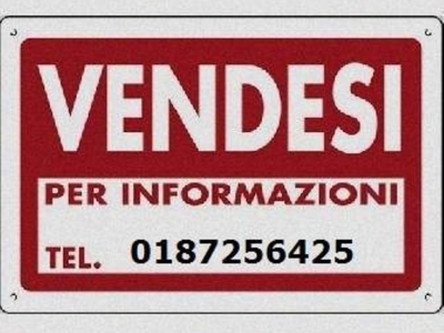 Magazzino in vendita a La Spezia