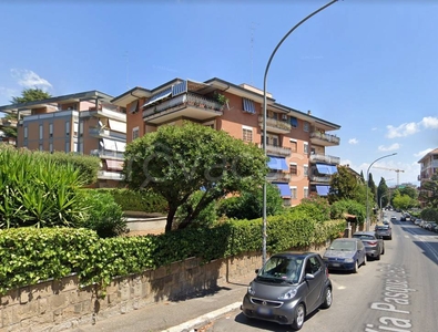 Magazzino in vendita a Roma via Pasquale Baffi, 27