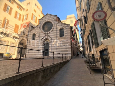 Negozio Alimentare in vendita a Genova salita di San Matteo