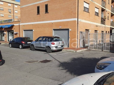 Negozio in in vendita da privato a Roma via dell'Appagliatore, 110