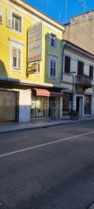 Negozio in vendita a Cervignano del Friuli via Roma