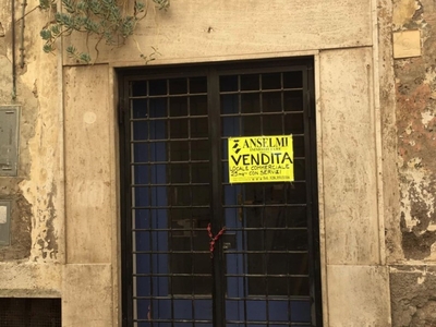 Negozio in vendita a Civita Castellana via di massa