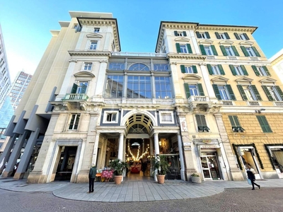 Negozio in vendita a Genova galleria Giuseppe Mazzini