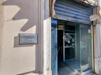 Negozio in vendita a Genova piazza Claudio Monteverdi, 24
