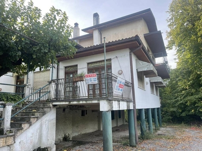 Negozio in vendita a Savogna d'Isonzo
