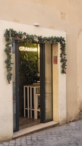 Pub in vendita a Roma via dei Balestrari, 34