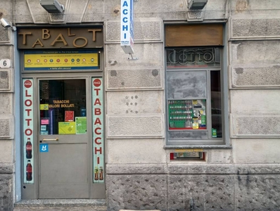 Tabaccheria in in vendita da privato a Como via Ugo Foscolo, 6