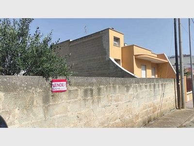 Terreno edificabile in vendita a Sava, Via Caprera, 13 - Sava, TA