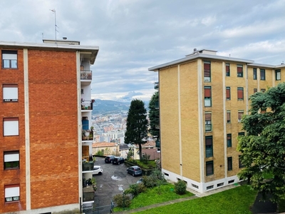 Trilocale in Vendita a Como, 130'000€, 85 m²