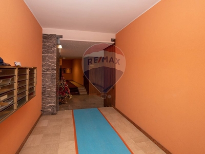 Trilocale in Vendita a Genova, zona Sampierdarena, 89'000€, 91 m²