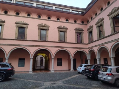 Ufficio in vendita a Como via Rusconi