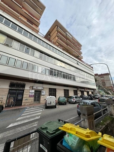 Ufficio in vendita a Frosinone via Firenze
