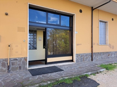 Ufficio in vendita a Frosinone via Gaeta, 1