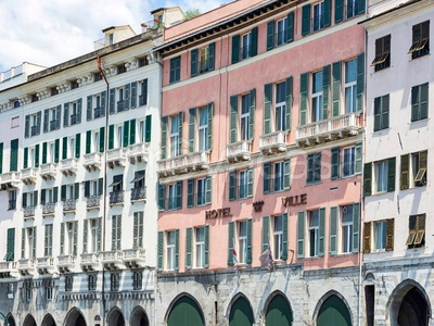 Ufficio in vendita a Genova via di Sottoripa, 5