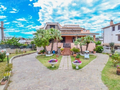 Villa in vendita a Ladispoli