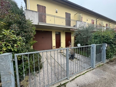 Villetta a schiera in Vendita a Ravenna, 225'000€, 145 m²